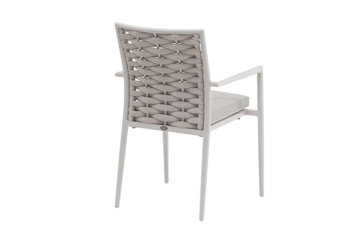 Loop dining chair
